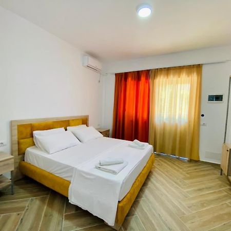 Bunec Seascape Villa Piqeras Екстериор снимка